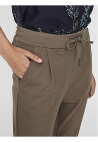 Vero Moda Spodnie materiałowe Eva 10197909 Brązowy Loose Fit. Kolor: brązowy. Materiał: syntetyk