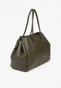 Renee - Ciemnozielona Torebka Shopper z Dwoma Rączkami Ozdobiona Paskiem z Klamrą Remisse. Kolor: zielony. Wzór: aplikacja. Styl: klasyczny, casual, elegancki. Rodzaj torebki: na ramię