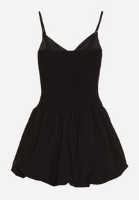 Born2be - Czarna Sukienka Bombka na Cienkich Ramiączkach z Kokardą i Cyrkoniami Paliandria. Okazja: na imprezę. Typ kołnierza: kokarda. Kolor: czarny. Długość rękawa: na ramiączkach. Wzór: aplikacja. Sezon: lato. Typ sukienki: bombki. Styl: elegancki #6