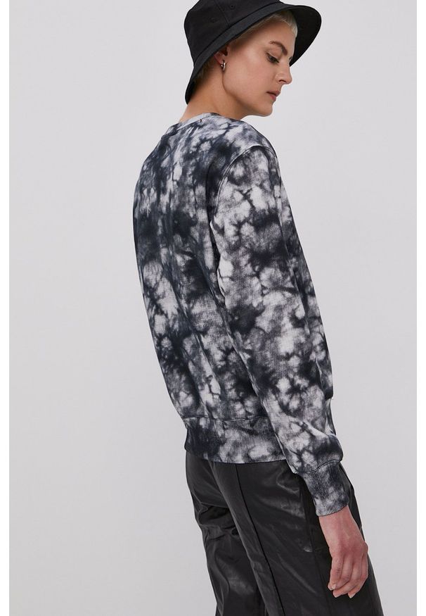 Champion - Bluza. Kolor: szary. Długość rękawa: długi rękaw. Długość: długie. Wzór: aplikacja