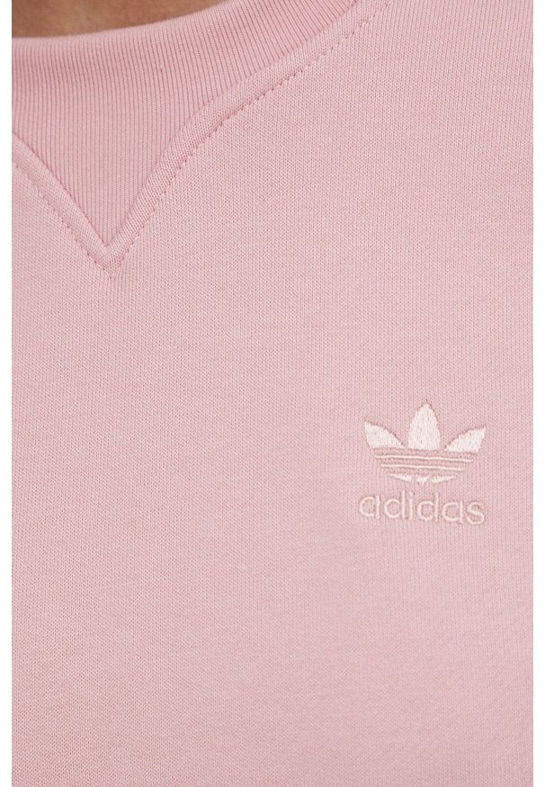 adidas Originals bluza bawełniana Trefoil Moments HE6923 damska kolor różowy gładka. Okazja: na co dzień. Kolor: różowy. Materiał: bawełna. Długość rękawa: długi rękaw. Długość: długie. Wzór: gładki. Styl: casual