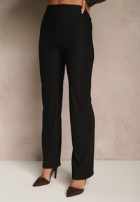 Renee - Czarne Spodnie High Waist o Prostym Fasonie z Gumką w Talii Wedamira. Okazja: na co dzień. Stan: podwyższony. Kolor: czarny. Styl: sportowy, casual