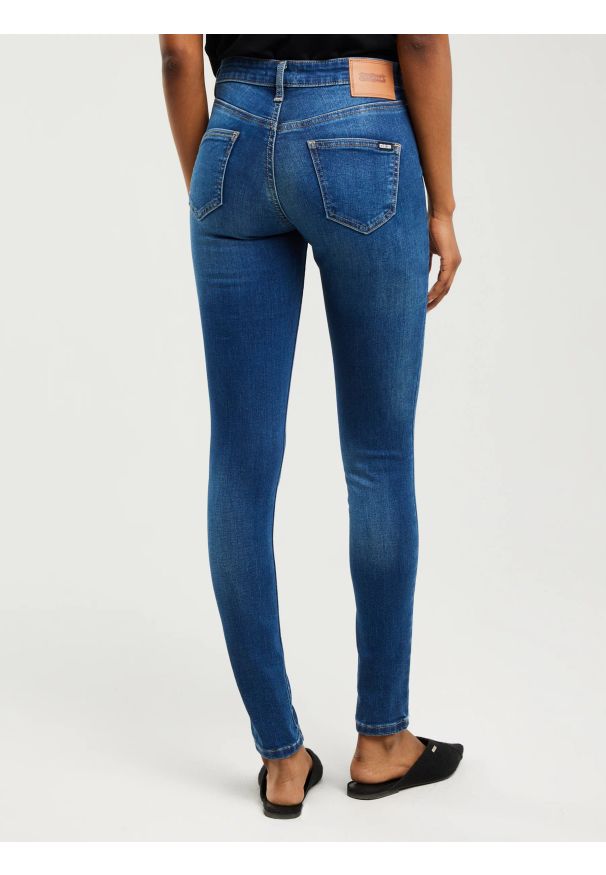 Big-Star - Jeansy damskie super skinny niebieskie Destiny 358. Stan: podwyższony. Kolor: niebieski. Styl: klasyczny
