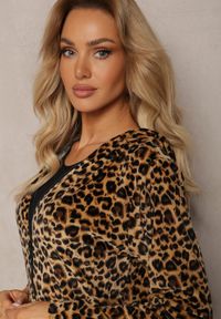 Renee - Brązowy Welurowy Komplet Dresowy 2-Częściowy Bluza z Kapturem i Spodnie Dopasowane z Kieszeniami Kardasa. Kolor: brązowy. Materiał: dresówka, welur #4