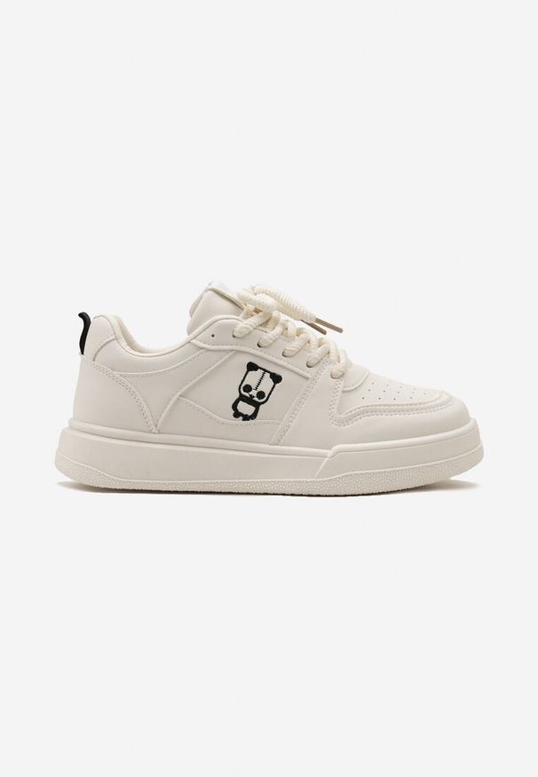 Renee - Beżowe Sneakersy z Drobną Perforacją i Małym Nadrukiem Fredomia. Nosek buta: okrągły. Zapięcie: sznurówki. Kolor: beżowy. Materiał: materiał. Wzór: nadruk. Obcas: na obcasie. Wysokość obcasa: niski