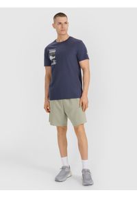 4f - 4F T-shirt regular z nadrukiem męski - szary S. Okazja: na co dzień. Kolor: szary. Materiał: bawełna, jersey, materiał. Długość rękawa: krótki rękaw. Długość: krótkie. Wzór: nadruk. Styl: sportowy, casual, elegancki, klasyczny