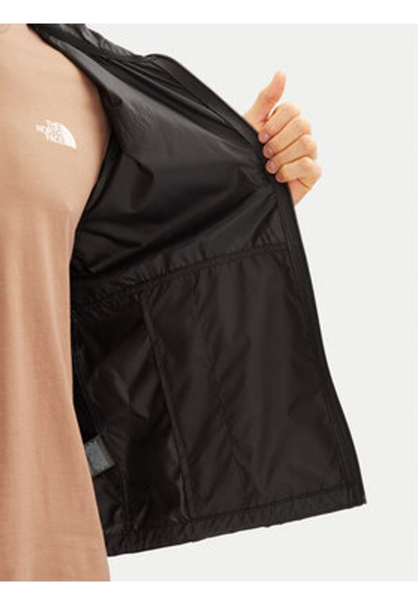 The North Face Wiatrówka Cyclone NF0A8B64 Czarny Regular Fit. Kolor: czarny. Materiał: syntetyk