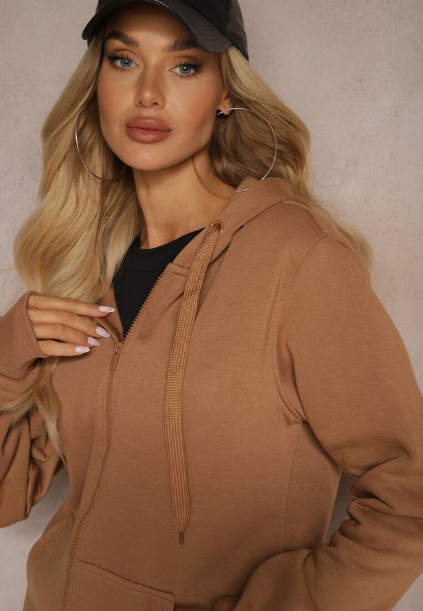 Renee - Jasnobrązowa Casualowa Rozpinana Bluza z Kapturem i Polarem Shuberta. Okazja: na co dzień. Typ kołnierza: kaptur. Kolor: brązowy. Materiał: polar. Sezon: zima. Styl: casual