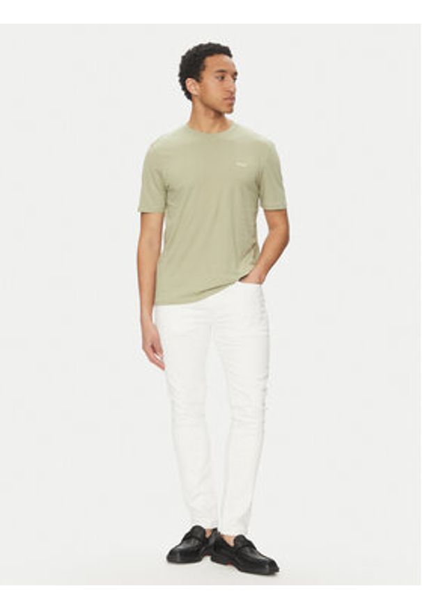Hugo - HUGO Jeansy 50537696 Biały Extra Slim Fit. Kolor: biały