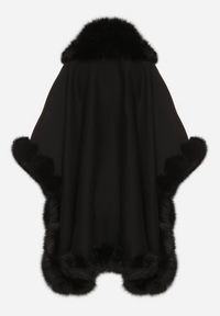 Born2be - Czarne Ponczo z Wełną i Wiskozą Zdobione Futerkiem Tevilka. Okazja: na co dzień. Kolor: czarny. Materiał: wełna, futro, wiskoza. Wzór: aplikacja. Styl: casual, elegancki #6