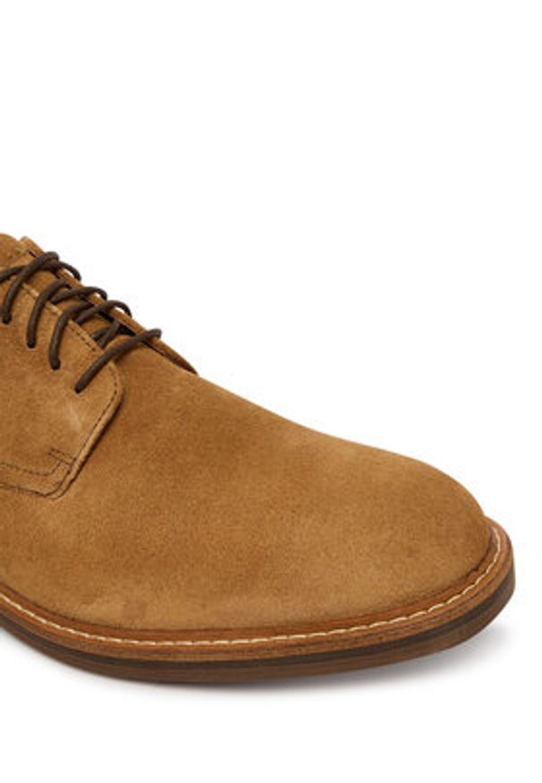 Clarks Półbuty Aldwin Lace 26186448 Brązowy. Kolor: brązowy. Materiał: skóra, zamsz