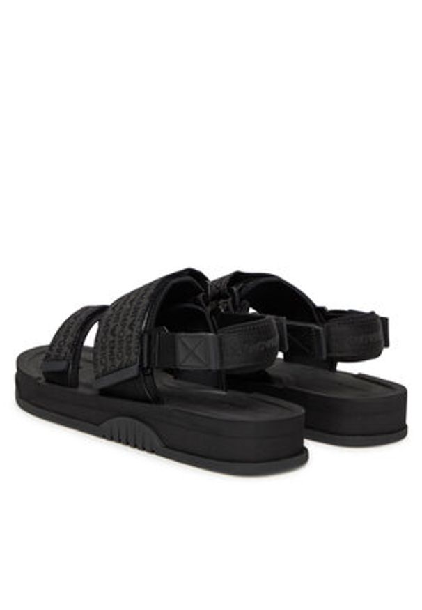 Emporio Armani Sandały X4P141 XR343 K001 Czarny. Kolor: czarny. Materiał: materiał