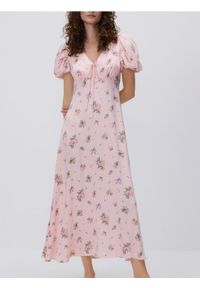 Reserved - Sukienka w kwiaty - pastelowy róż. Kolor: różowy. Materiał: tkanina, wiskoza. Wzór: kwiaty. Typ sukienki: proste #1
