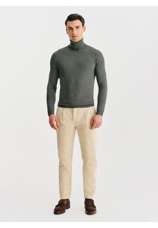 Pako Lorente - PAKO LORENTE - Beżowe spodnie z zakładkami. Kolor: beżowy. Materiał: sztruks, bawełna, elastan. Sezon: zima, jesień