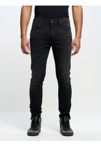 Big-Star - Spodnie jeans męskie czarne Terry Carrot 956. Kolor: czarny. Styl: klasyczny, elegancki
