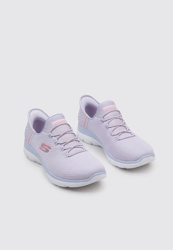 skechers - Buty do chodzenia damskie Skechers Summits-diamond Drea. Kolor: fioletowy. Materiał: materiał, syntetyk. Szerokość cholewki: normalna. Sport: turystyka piesza