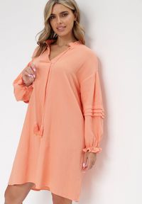 Born2be - Pomarańczowa Bawełniana Sukienka Mini z Ozdobnym Wiązaniem i Przeszyciami na Rękawach Anla. Kolor: pomarańczowy. Materiał: bawełna. Długość rękawa: długi rękaw. Typ sukienki: trapezowe. Długość: mini #1