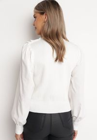 Born2be - Biała Bluzka na Biżuteryjne Guziki z Luźnymi Rękawami Kristille. Kolor: biały #7