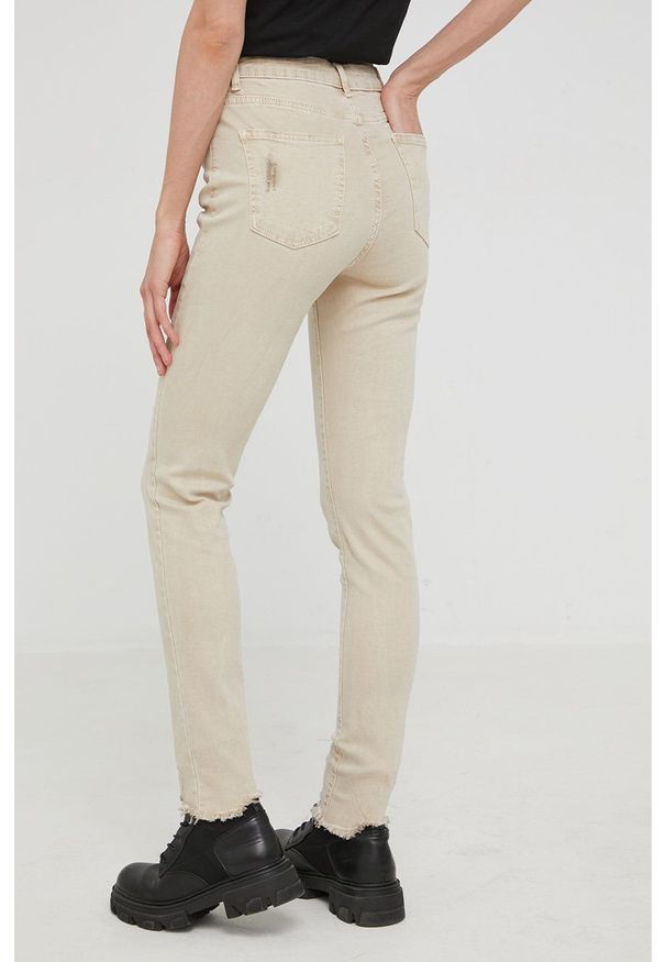 Answear Lab jeansy damskie kolor beżowy high waist. Stan: podwyższony. Kolor: beżowy. Styl: wakacyjny