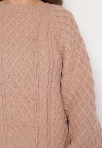 Born2be - Różowy Sweter o Wydłużonym Fasonie z Modnym Splotem Ahexa. Kolor: różowy. Długość: długie. Wzór: ze splotem #2