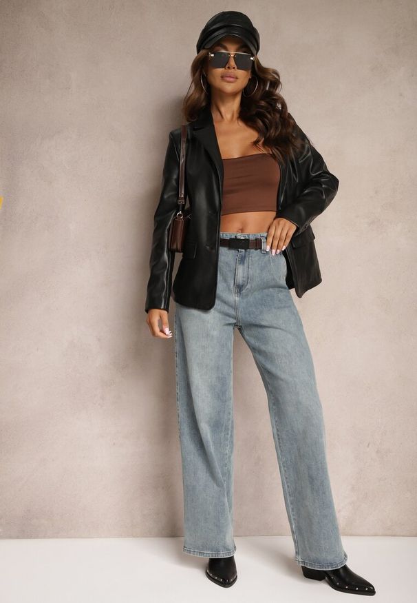 Renee - Jasnoniebieskie Bawełniane Szerokie Jeansy High Waist Ozdobione Paskiem Terilainas. Okazja: do pracy. Stan: podwyższony. Kolor: niebieski. Długość: długie. Wzór: aplikacja. Styl: sportowy, elegancki