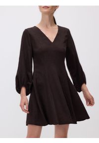 Reserved - Sukienka mini z dodatkiem lnu - brązowy. Kolor: brązowy. Materiał: len. Długość: mini #1