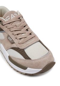 EA7 Emporio Armani Sneakersy X8X240 XK434 R972 Brązowy. Kolor: brązowy. Materiał: materiał