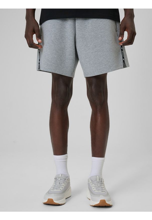 4f - 4F Spodenki dresowe męskie - szare M. Kolor: szary. Materiał: dresówka. Długość: do kostek. Sport: fitness