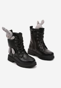 Born2be - Czarne Ocieplane Botki z Maskotką w Kieszonce Teminia. Okazja: na co dzień, na spacer. Zapięcie: sznurówki. Kolor: czarny. Materiał: jeans. Styl: klasyczny, casual, elegancki