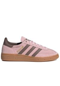 Adidas - Buty młodzieżowe adidas Handball Spezial J JH6190 - różowe. Okazja: na co dzień. Zapięcie: sznurówki. Kolor: różowy. Materiał: skóra, zamsz, guma. Szerokość cholewki: normalna. Sport: piłka ręczna #1