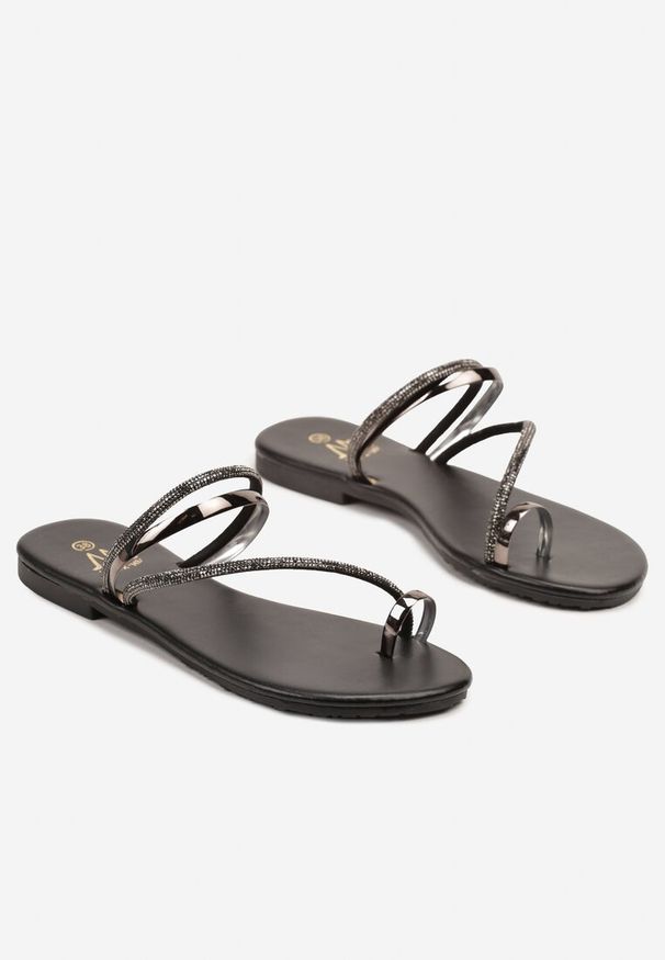 Renee - Czarne Klapki w Stylu Japonek Ozdobione Cyrkoniami Firfia. Okazja: na co dzień. Kolor: czarny. Wzór: aplikacja. Sezon: lato. Styl: elegancki, casual