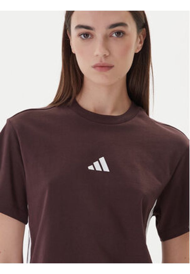 Adidas - adidas T-Shirt Essentials 3-Stripes JX7621 Brązowy Regular Fit. Kolor: brązowy. Materiał: bawełna