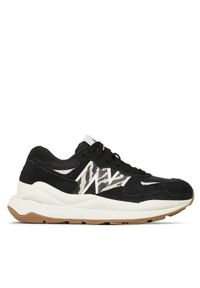 New Balance Sneakersy W5740APA Czarny. Kolor: czarny. Materiał: zamsz, skóra