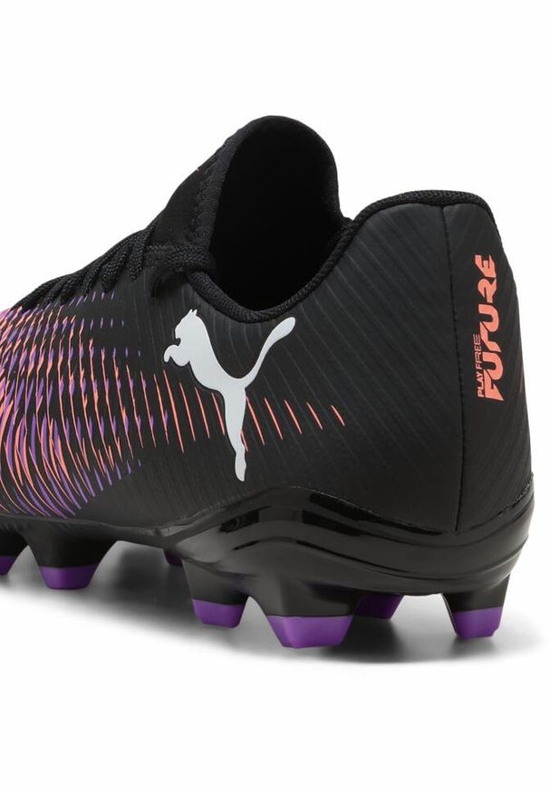 Puma - Buty piłkarskie FUTURE 8 PLAY FG/AG PUMA Black White Glowing Red. Kolor: biały, czarny, czerwony, wielokolorowy. Materiał: syntetyk, materiał. Szerokość cholewki: normalna. Sport: piłka nożna