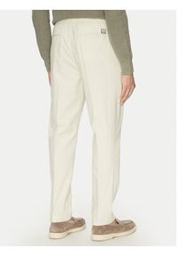 Guess Chinosy M5GB79 WH4EA Beżowy Regular Fit. Kolor: beżowy. Materiał: bawełna #2