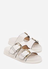 Renee - Białe Klapki z Metalicznymi Klamrami Aetheta. Okazja: na spacer. Kolor: biały #6