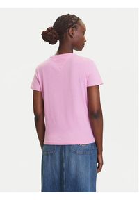 Tommy Jeans T-Shirt Essential DW0DW21404 Różowy Regular Fit. Kolor: różowy. Materiał: wiskoza, bawełna #5