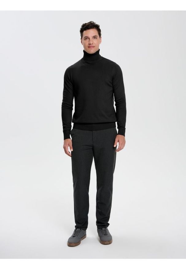 Sinsay - Klasyczny golf - czarny. Typ kołnierza: golf. Kolor: czarny. Styl: klasyczny