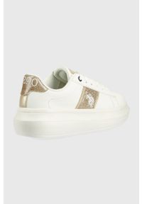 U.S. Polo Assn. sneakersy dziecięce kolor biały. Nosek buta: okrągły. Zapięcie: sznurówki. Kolor: biały. Materiał: guma. Obcas: na platformie #5