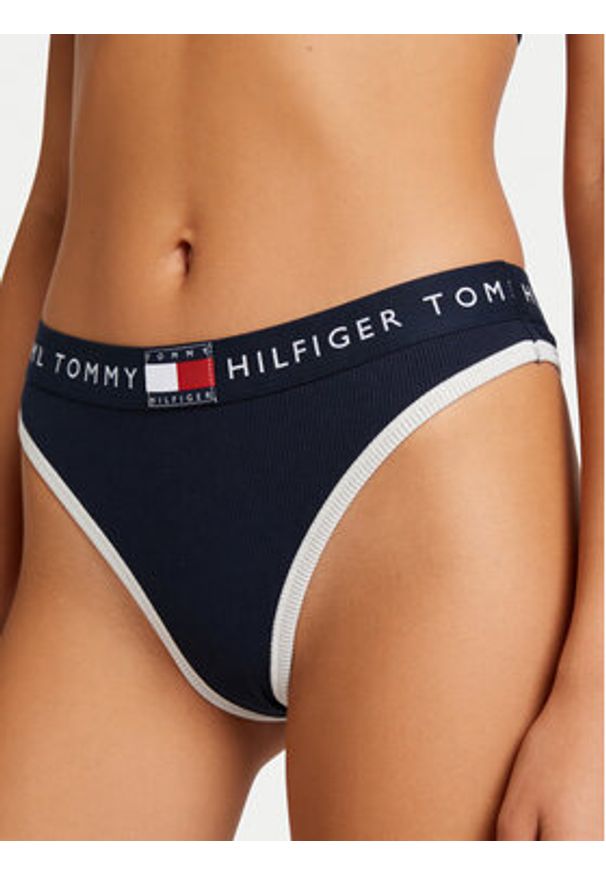 TOMMY HILFIGER - Tommy Hilfiger Stringi UW0UW06581 Granatowy. Kolor: niebieski. Materiał: syntetyk
