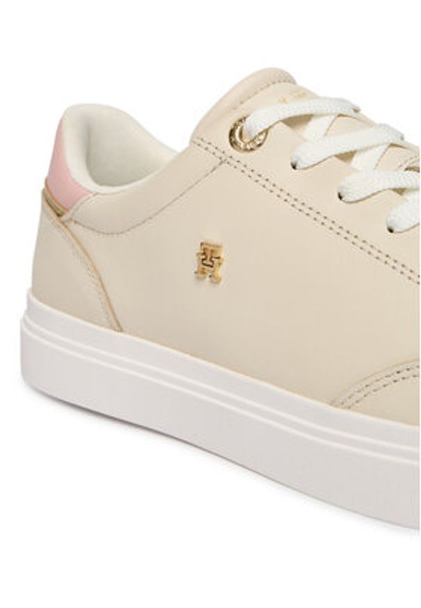 TOMMY HILFIGER - Tommy Hilfiger Sneakersy Th Chic Cupsole FW0FW09106 Écru. Materiał: skóra