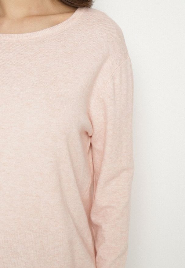 Born2be - Jasnoróżowy Sweter z Kaszmirem i Ściągaczami Sanaliene. Okazja: na co dzień. Kolor: różowy. Materiał: kaszmir. Styl: elegancki, casual