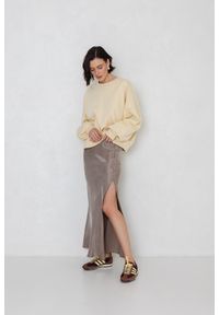 SPÓDNICA JENNY BEŻOWA S - Flawless. Kolor: beżowy. Materiał: guma, skóra, tkanina, wiskoza, lyocell. Długość: długie. Sezon: lato, wiosna. Styl: sportowy