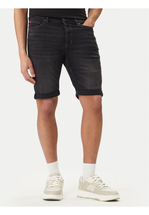 Hugo - HUGO Szorty jeansowe 50561639 Szary Tapered Fit. Kolor: szary. Materiał: bawełna