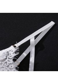 Intica - Komplet bielizny koronkowej z eleganckimi detalami Shaquana. Kolor: biały. Materiał: koronka. Wzór: koronka #5