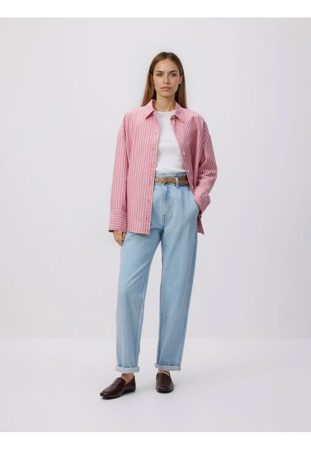 Reserved - Jeansy paperbag z dłuższą nogawką - niebieski. Kolor: niebieski. Długość: długie