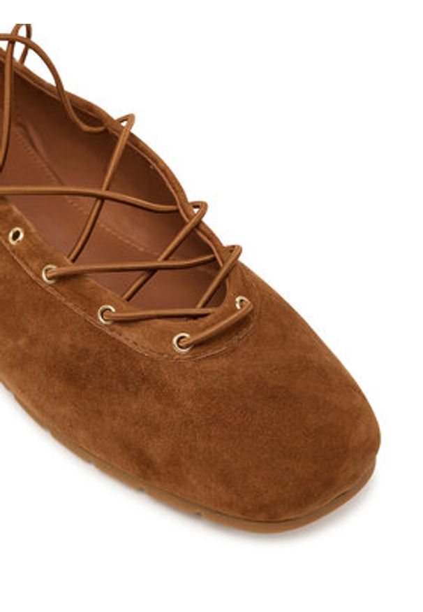 Steve Madden Baleriny Pointe 11005032 Brązowy. Kolor: brązowy. Materiał: skóra, zamsz