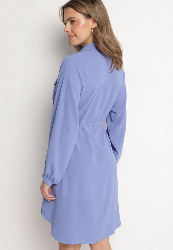 Born2be - Niebieska Koszulowa Sukienka z Bawełną i Wiązaniem w Pasie Ulalienna. Okazja: na co dzień. Kolor: niebieski. Materiał: bawełna. Wzór: aplikacja. Typ sukienki: koszulowe. Styl: klasyczny, casual, elegancki