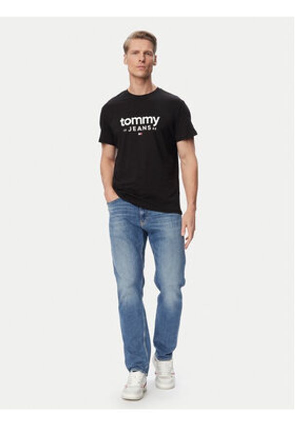 Tommy Jeans T-Shirt Graphic DM0DM23376 Czarny Slim Fit. Kolor: czarny. Materiał: bawełna