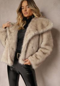 Renee - Beżowa Elegancka Kurtka Futerko z Kołnierzem Vertirida. Okazja: na co dzień, na spacer. Kolor: beżowy. Materiał: futro. Sezon: zima. Styl: elegancki